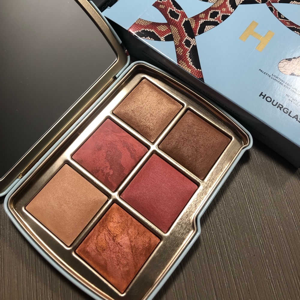 Hourglass Snake Ambient Unlocked Lighting Edit Palette